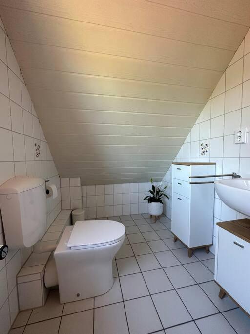 Ruhige, Kleine Ferienwohnung Schortens Exterior foto