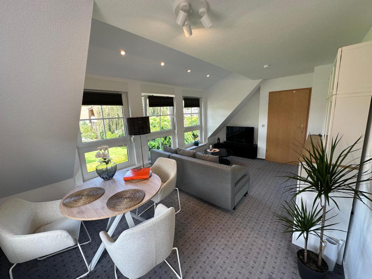 Ruhige, Kleine Ferienwohnung Schortens Exterior foto