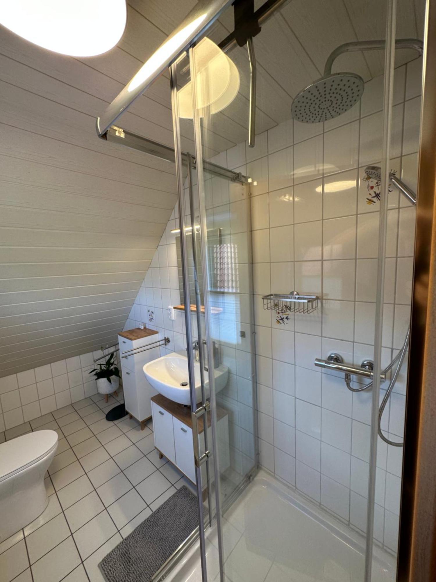 Ruhige, Kleine Ferienwohnung Schortens Exterior foto